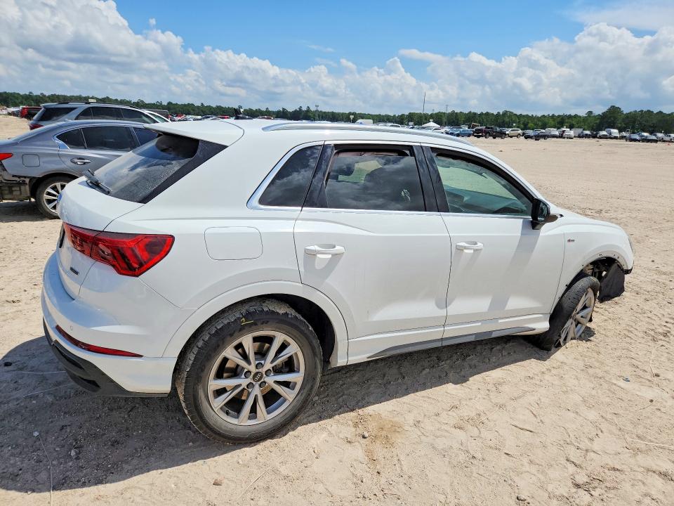 2023 Audi Q3 VIN WA1DECF35P1118906 COPART salvage auction — FRONT END, Tx - Salvage Vehicle Title, sold $3,950 on 2026-07-07 (photo 3)