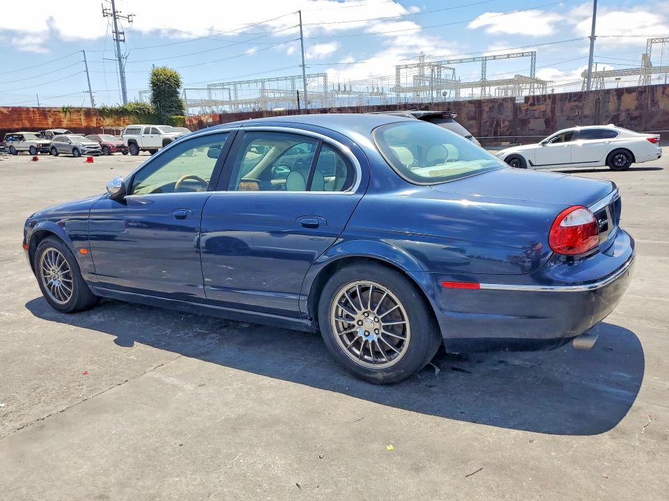 2007 Jaguar S type VIN SAJWA01A97FN73857 COPART salvage auction — MINOR DENT/SCRATCHES, Ca - Dis/Dlr/Exp Only Clean Title, sold $2,450 on 2026-09-11 (photo 2)