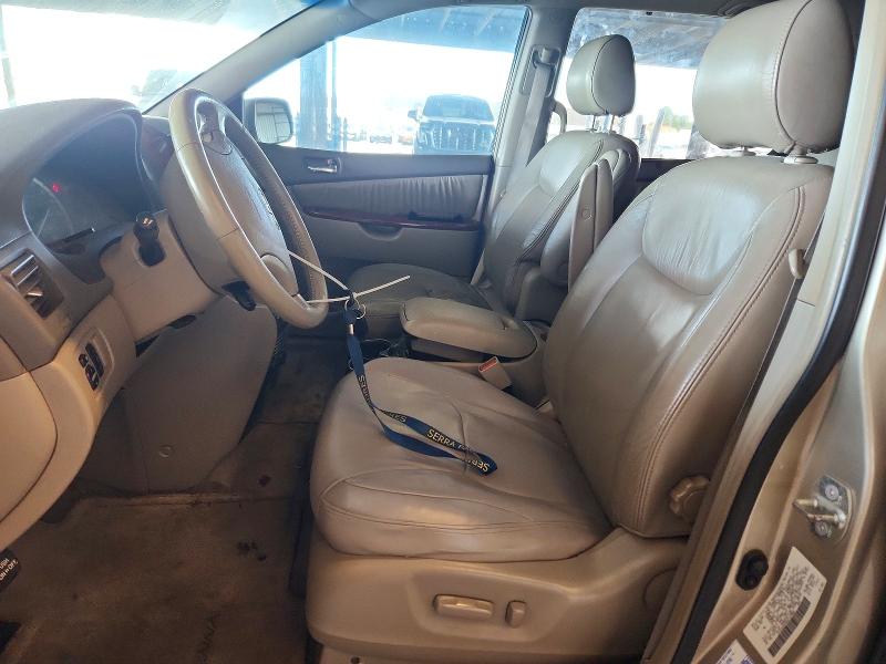 2004 Toyota Sienna VIN 5TDZA22C94S147668 COPART salvage auction — MINOR DENT/SCRATCHES, Ca - Dis/Dlr/Exp Only Clean Title, sold $700 on 2026-07-02 (photo 7)