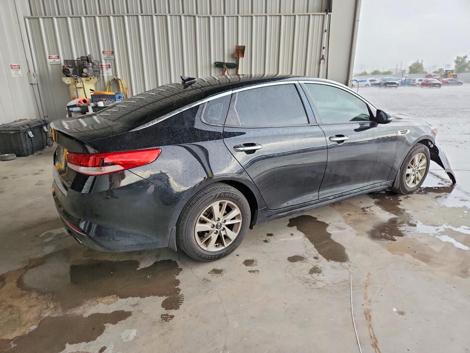 2016 Kia Optima VIN 5XXGT4L38GG058367 COPART salvage auction — VANDALISM, Az - Cert Of Title - Salvage, sold $300 on 2026-07-24 (photo 3)