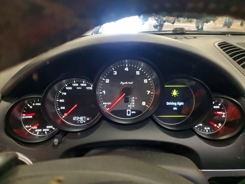 2012 Porsche Cayenne VIN WP1AE2A26CLA90659 COPART salvage auction — WATER/FLOOD, MI - CERT OF TITLE-FLOOD VEHICLE, sold $200 on 2026-07-24 (photo 9)