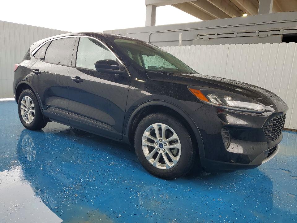 2020 Ford Escape VIN 1FMCU0G67LUA25417 COPART salvage auction — MINOR DENT/SCRATCHES, Fl - Cert Of Title Slvg Rebuildable, sold $8,800 on 2026-07-30 (photo 4)