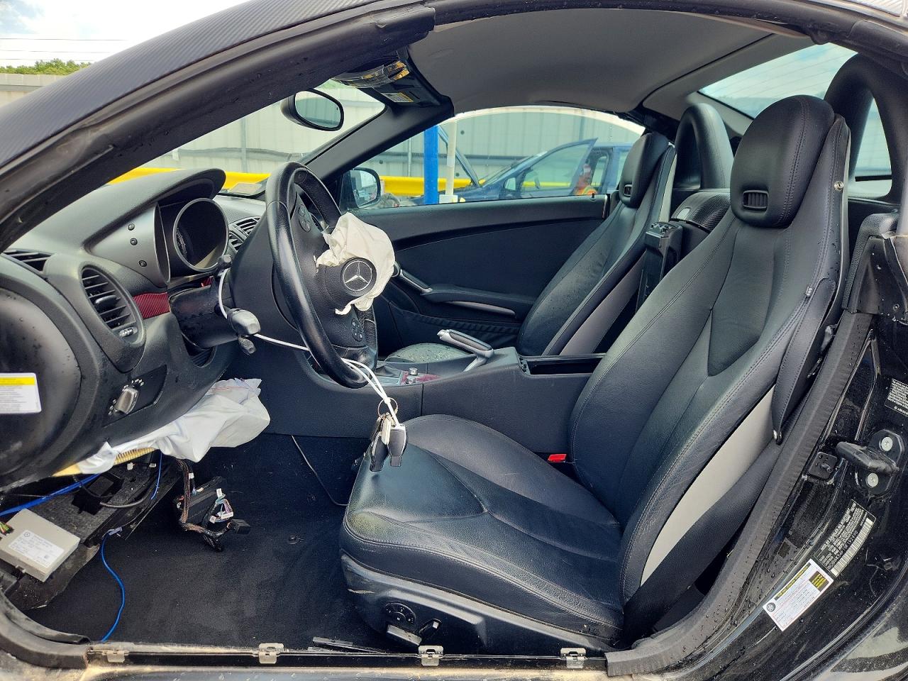 2009 Mercedes-Benz SLK-Class VIN WDBWK54F19F192490 COPART salvage auction — Front End, TX - SALVAGE VEHICLE TITLE, sold $300 on 2026-07-01 (photo 7)