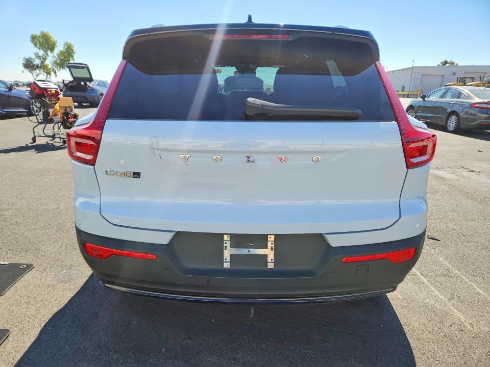 2025 Volvo Xc40 VIN YV4ER3HL0S2595254 COPART salvage auction — FRONT END, CA - SALVAGE CERTIFICATE, sold $12,900 on 2026-08-17 (photo 6)