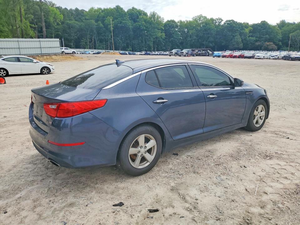 2015 Kia VIN KNAGM4A77F5584735 COPART salvage auction — MINOR DENT/SCRATCHES, Nc - Dealer Only Clean Title, sold $325 on 2026-07-31 (photo 3)