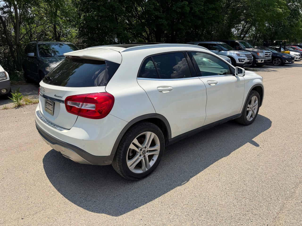 2018 Mercedes-Benz GLA-Class VIN WDCTG4GB8JJ432686 COPART salvage auction — Minor Dent/Scratches, IN - CERTIFICATE OF TITLE (P), sold $5,800 on 2026-07-01 (photo 4)