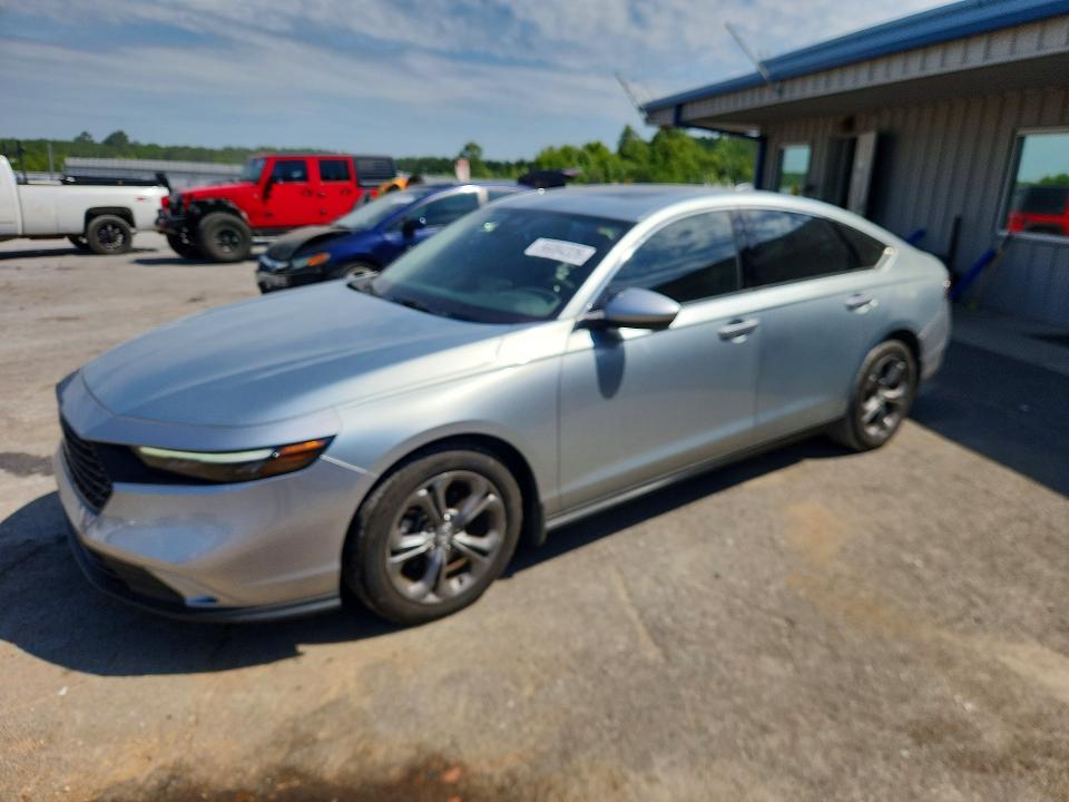 2024 Honda Accord VIN 1HGCY1F31RA087137 — COPART salvage auction photo