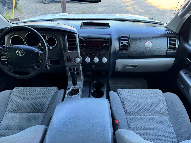 2013 Toyota Tundra VIN 5TFUM5F19DX046796 COPART salvage auction — MINOR DENT/SCRATCHES, Me - Certificate Of Title (P), sold $3,800 on 2026-07-02 (photo 9)