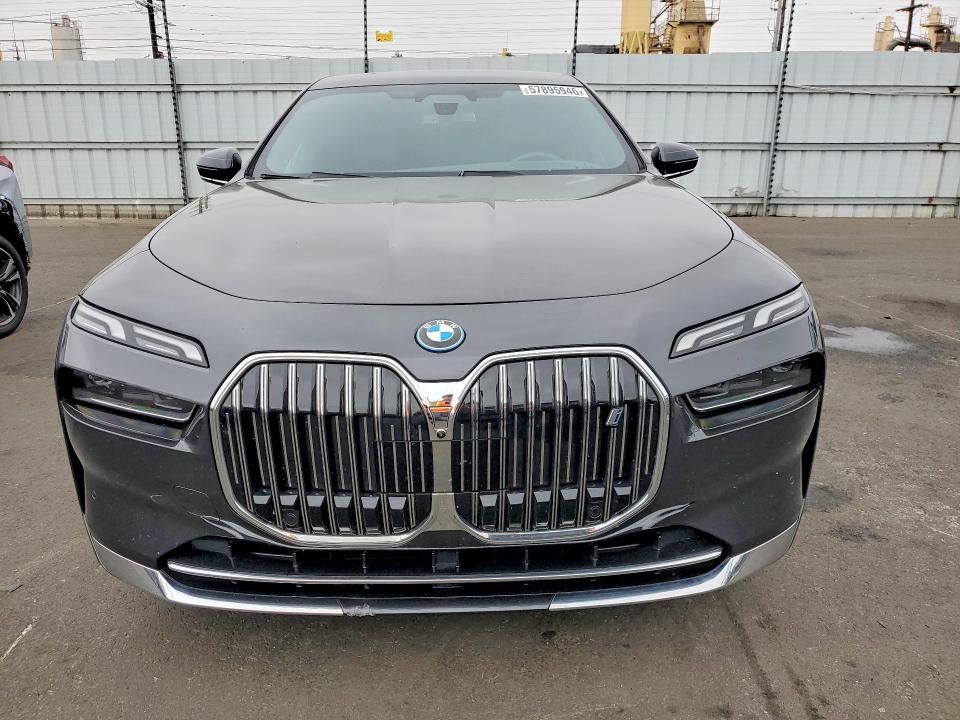 2024 BMW I7 VIN WBY43EJ06RCR73186 COPART salvage auction — MINOR DENT/SCRATCHES, Ca - Salvage Certificate, sold $43,000 on 2026-08-03 (photo 5)
