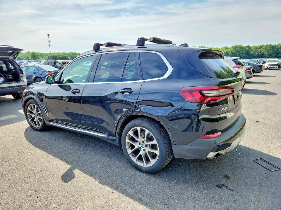 2021 BMW VIN 5UXCR6C03M9E57406 COPART salvage auction — MINOR DENT/SCRATCHES, Nj - Cert Of Title-Salvage, sold $18,100 on 2026-07-28 (photo 2)