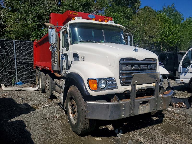 2006 Mack 700 cv700 VIN 1M2AG11C46M030047 COPART salvage auction — FRONT END, MD - CERT OF SALVAGE < 75% DAMAGE, sold $10,600 on 2026-07-23 (photo 1)