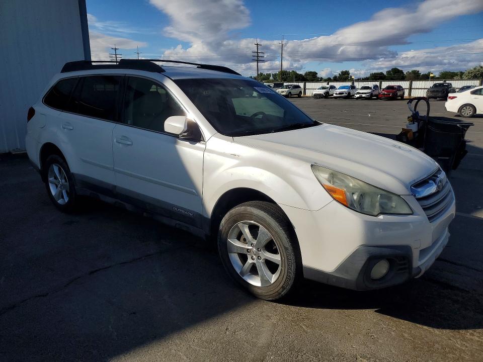 2013 Subaru Outback VIN 4S4BRBJC0D3299153 COPART salvage auction — SIDE, Salvage Title, sold $2,500 on 2026-07-09 (photo 4)