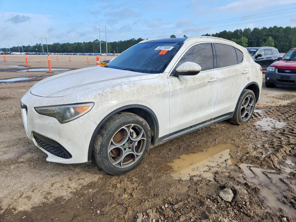 2018 Alfa romeo VIN ZASFAKANXJ7B73781 COPART salvage auction — MINOR DENT/SCRATCHES, Ms - Certificate Of Title, sold $3,150 on 2026-07-24 (photo 1)