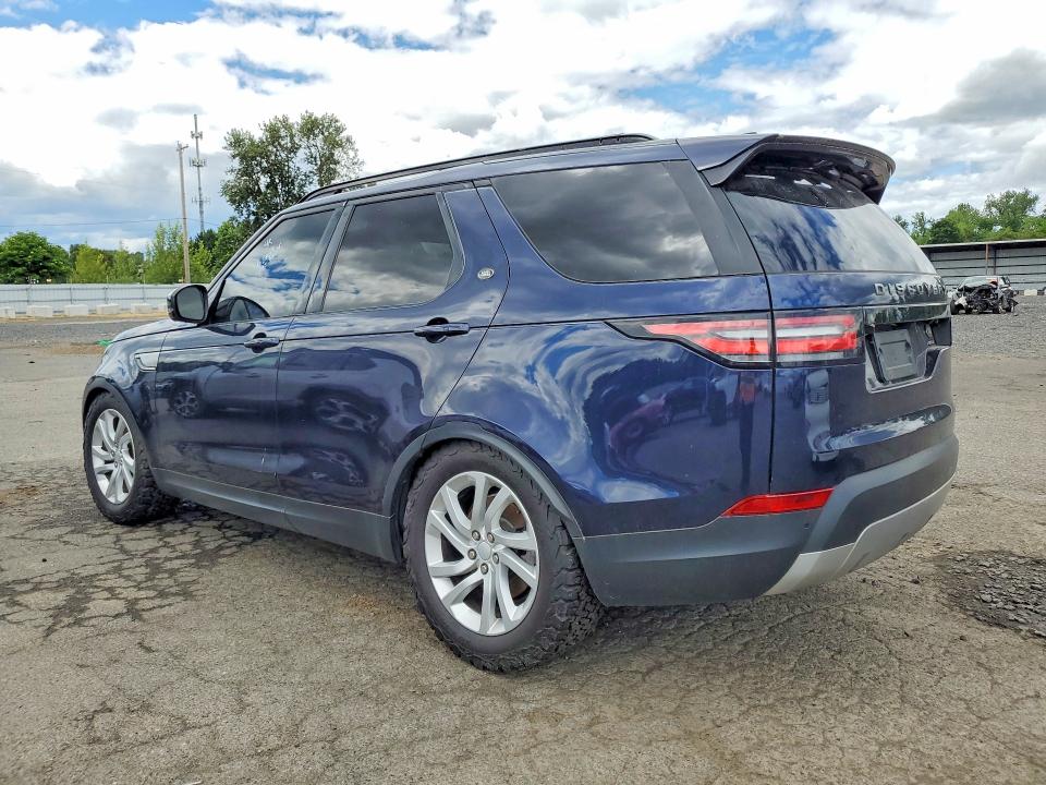 2017 Land rover Discovery VIN SALRRBBV8HA037569 COPART salvage auction — MINOR DENT/SCRATCHES, Wa - Vehicle Cert Of Ownership-Titl, sold $5,300 on 2026-07-23 (photo 2)