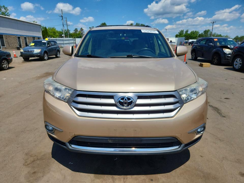 2012 Toyota Highlander VIN 5TDBK3EH9CS094545 COPART salvage auction — REAR END, Salvage Title, sold $2,850 on 2026-07-17 (photo 5)