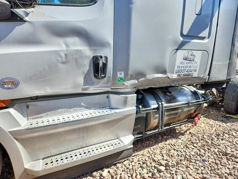 2022 Freightliner Cascadia 126 VIN 3AKJHHDRXNSNC5876 COPART salvage auction — SIDE, AZ - CERT OF TITLE - SALVAGE, sold $31,000 on 2026-07-16 (photo 9)