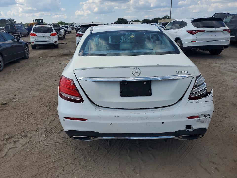 2018 Mercedes-benz E-class VIN WDDZF4JBXJA390989 COPART salvage auction — REAR END, Fl - Certificate Of Title, sold $8,000 on 2026-07-28 (photo 6)