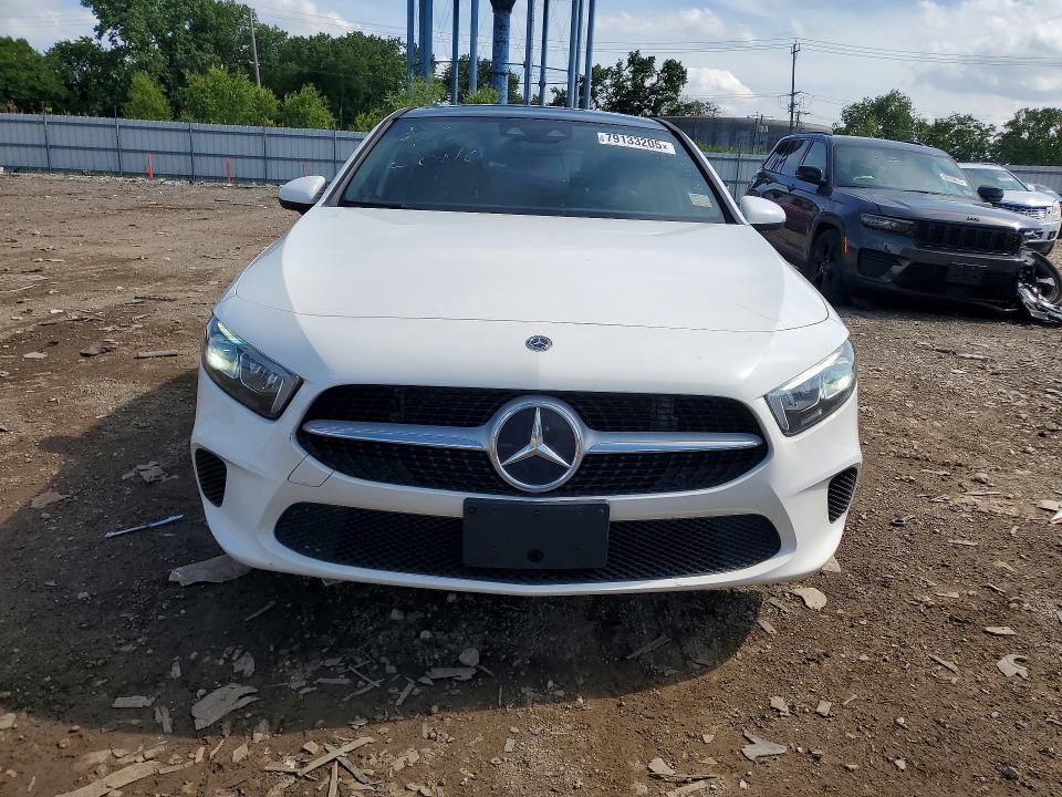 2019 Mercedes-benz A-klasse VIN WDD3G4EB0KW001892 COPART salvage auction — MINOR DENT/SCRATCHES, Wv - Certificate Of Title, sold $8,600 on 2026-07-17 (photo 5)