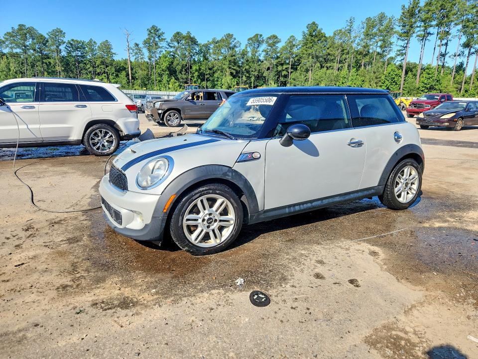 2013 Mini Cooper VIN WMWSV3C50DT390246 COPART salvage auction — SIDE, Sc - Cert Of Title-Salvage, sold $375 on 2026-07-20 (photo 1)