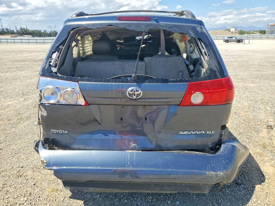 2006 Toyota Sienna VIN 5TDZA22C46S566238 COPART salvage auction — ROLLOVER, Ca - Salvage Certificate, sold $225 on 2026-07-24 (photo 6)