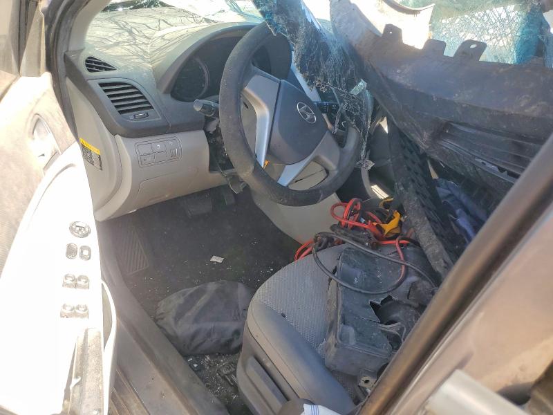 2014 Hyundai Accent VIN KMHCT4AE2EU696507 COPART salvage auction — ROLLOVER, Ca - Salvage Certificate, sold $300 on 2026-07-06 (photo 8)