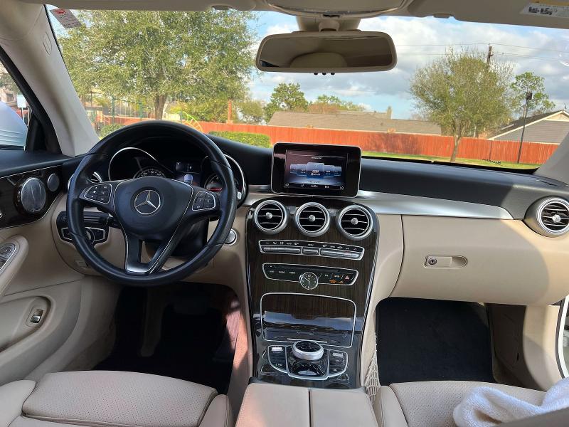 2018 Mercedes-benz C-klasse VIN WDDWJ4JBXJF670349 COPART salvage auction — NORMAL WEAR, Tx - Certificate Of Title (P), sold $7,100 on 2026-07-02 (photo 9)