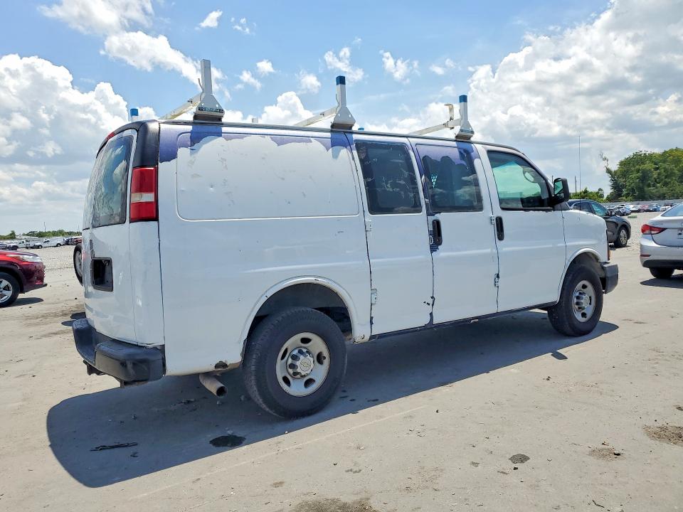 2012 Chevrolet Express 2500 VIN 1GCWGFBA5C1201499 COPART salvage auction — MINOR DENT/SCRATCHES, Fl - Certificate Of Title, sold $1,600 on 2026-07-09 (photo 3)