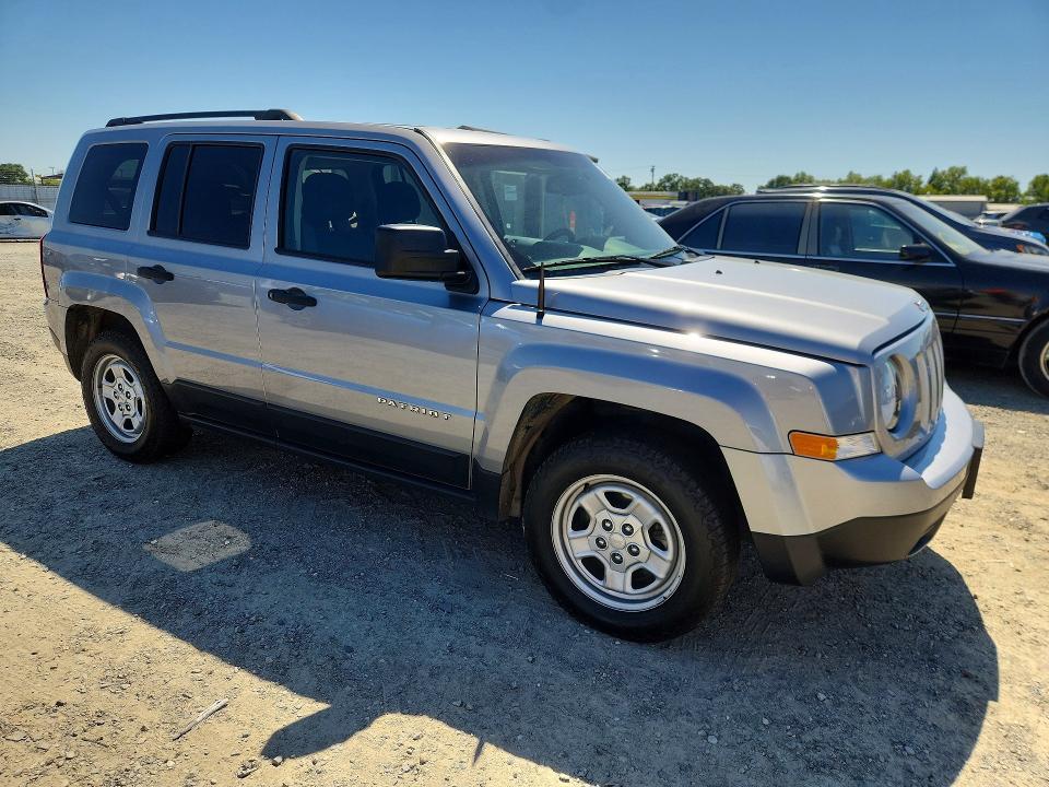 2017 Jeep Liberty (patriot) VIN 1C4NJPBA2HD207642 COPART salvage auction — REAR END, Ca - Salvage Certificate, sold $1,800 on 2026-07-09 (photo 4)