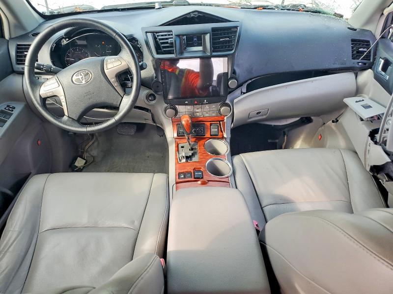 2009 Toyota Highlander VIN JTEES42A392123740 COPART salvage auction — FRONT END, Sc - Cert Of Title-Salvage, sold $850 on 2026-07-27 (photo 8)