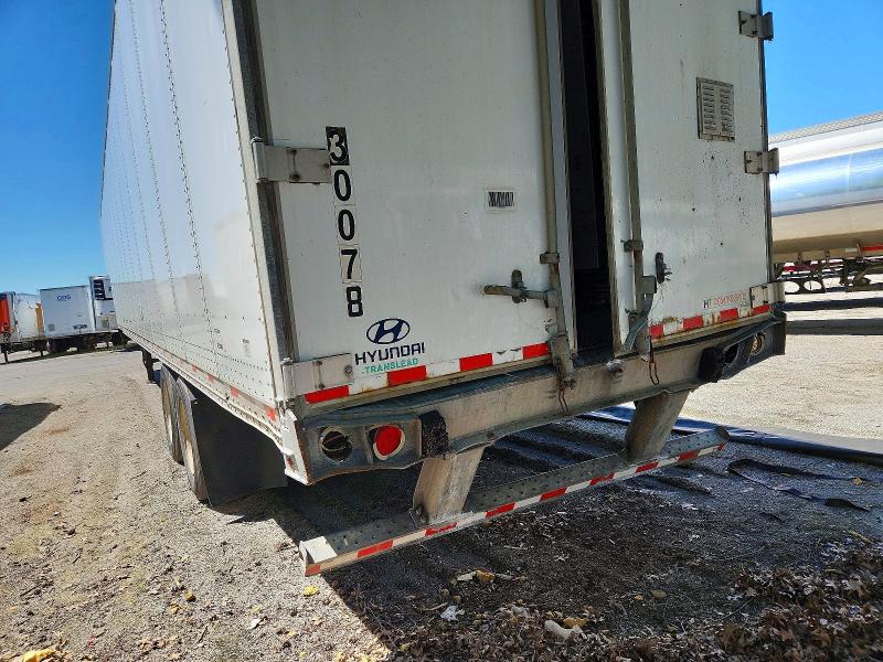 2014 Hyundai translead inc . VIN 3H3V532C8ET183001 COPART salvage auction — REAR END, IL - SALVAGE CERTIFICATE, sold $1,550 on 2026-09-03 (photo 9)