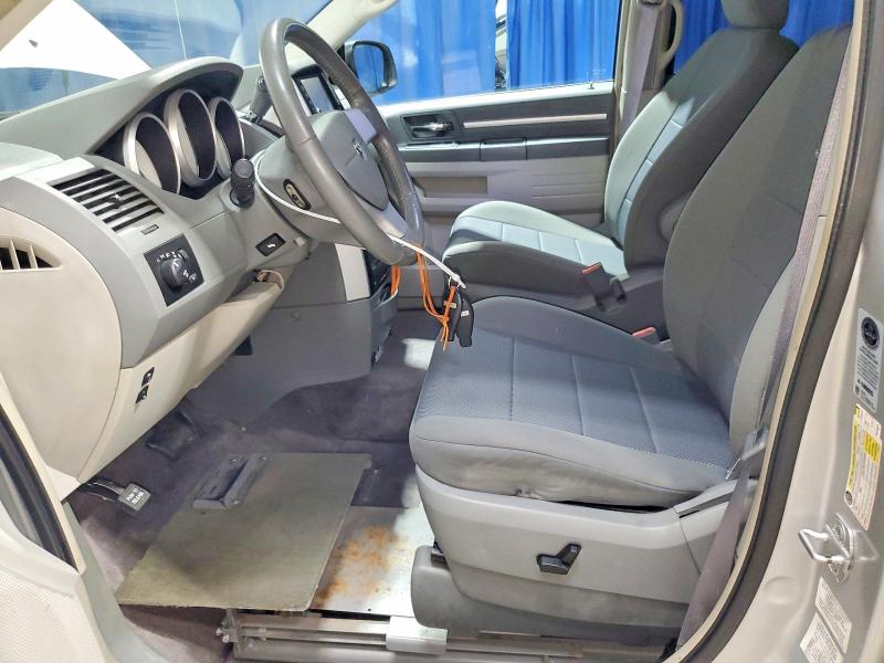 2009 Dodge Caravan VIN 2D8HN541X9R564554 COPART salvage auction — REAR END, Wv - Certificate Of Title, sold $4,800 on 2026-07-02 (photo 7)
