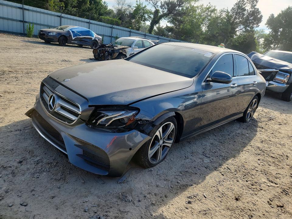 2017 Mercedes-benz E-klasse VIN WDDZF4KB7HA076113 — COPART salvage auction photo