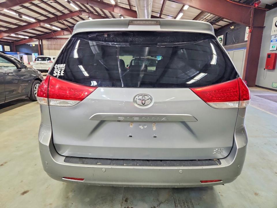 2014 Toyota VIN 5TDDK3DC0ES090711 COPART salvage auction — MINOR DENT/SCRATCHES, Ny - Certificate Of Title (P), sold $4,950 on 2026-07-14 (photo 6)