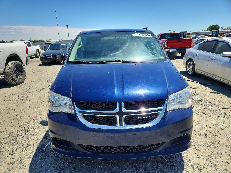 2017 Dodge Caravan VIN 2C4RDGBG1HR637334 COPART salvage auction — MINOR DENT/SCRATCHES, Salvage Title, sold $1,000 on 2026-07-23 (photo 5)