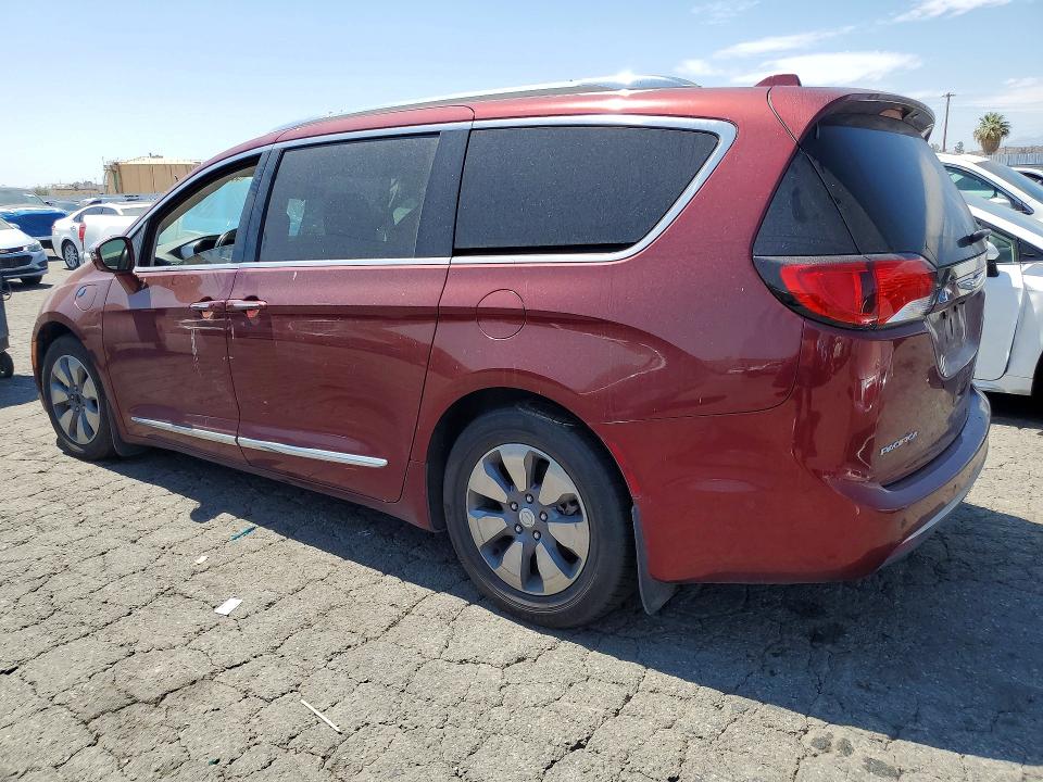 2017 Chrysler Pacifica VIN 2C4RC1N73HR684991 COPART salvage auction — MINOR DENT/SCRATCHES, Wa - Dis/Dlr/Exp Only Clean Title, sold $1,050 on 2026-07-09 (photo 2)