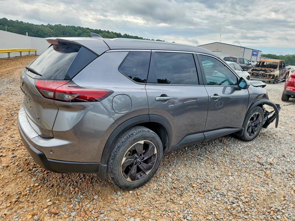 2024 Nissan Rogue VIN JN8BT3BA4RW005112 COPART salvage auction — FRONT END, MS - CERT OF TITLE-SALVAGED (P), sold $5,900 on 2026-07-31 (photo 3)