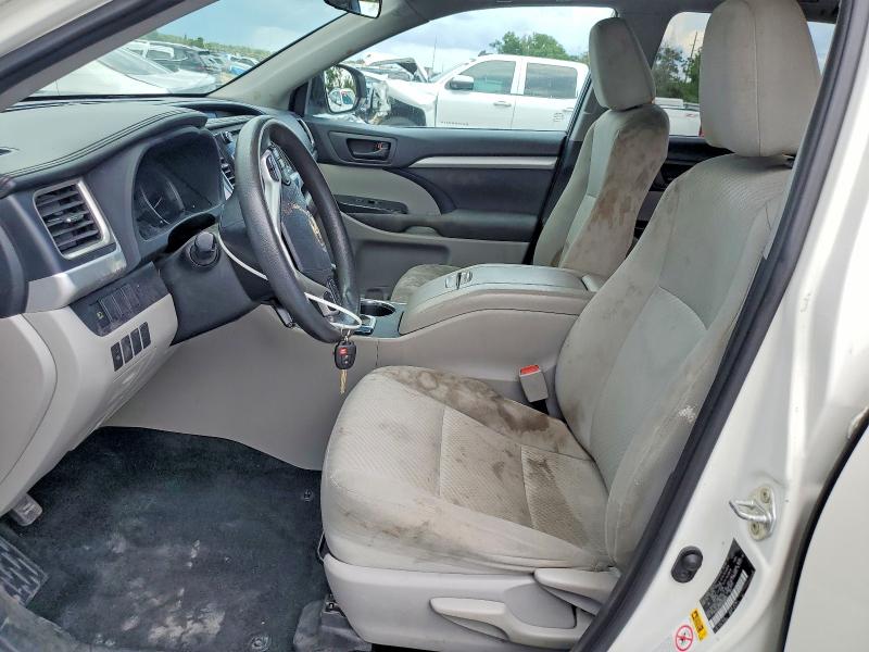 2019 Toyota Highlander VIN 5TDZARFH4KS058683 COPART salvage auction — FRONT END, Fl - Certificate Of Title, sold $12,500 on 2026-07-09 (photo 7)