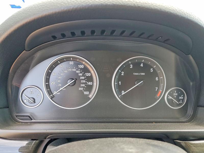 2013 BMW VIN WBAFU9C51DDY71155 COPART salvage auction — NORMAL WEAR, Tx - Certificate Of Title, sold $1,500 on 2026-07-08 (photo 9)
