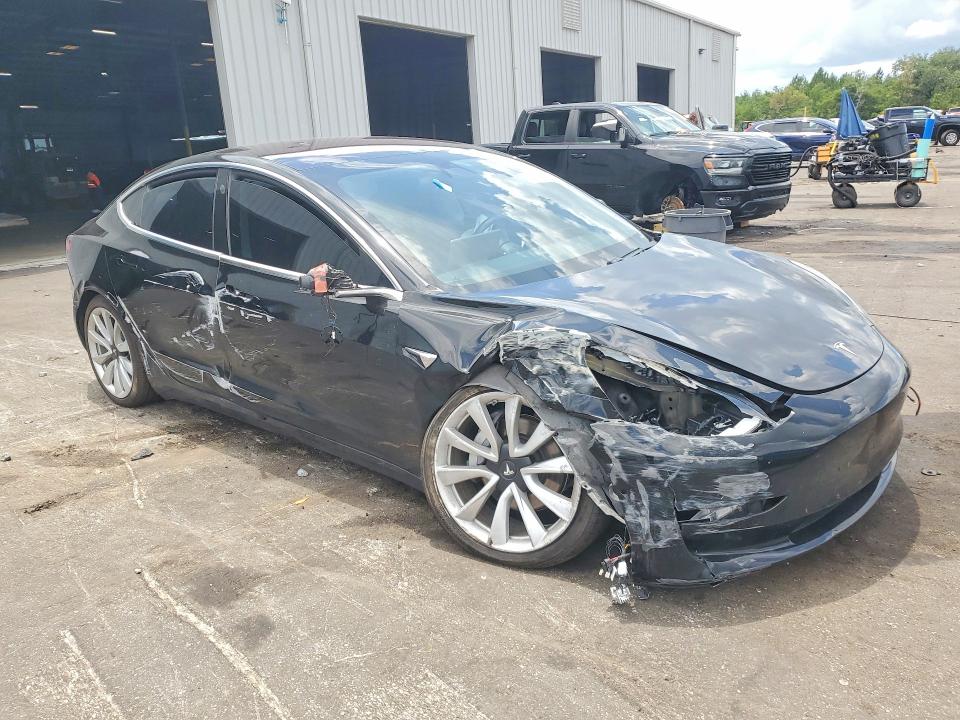2018 Tesla Model 3 VIN 5YJ3E1EA3JF175884 COPART salvage auction — FRONT END, Fl - Cert Of Title Slvg Rebuildable, sold $3,550 on 2026-08-03 (photo 4)