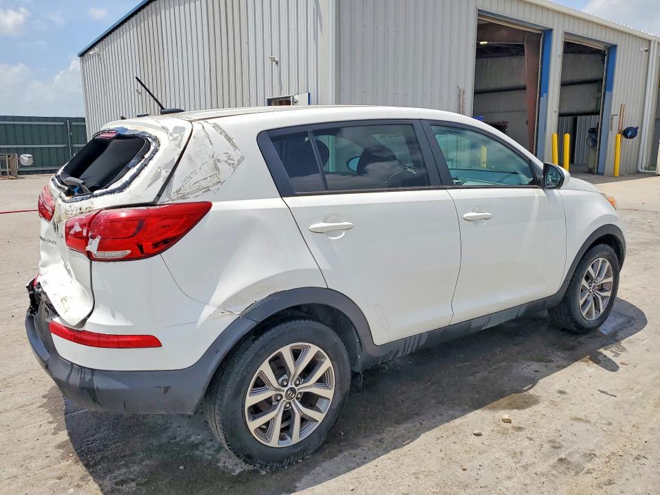 2016 Kia Sportage VIN KNDPB3AC8G7880675 COPART salvage auction — REAR END, TN - CERTIFICATE OF TITLE, sold $200 on 2026-07-27 (photo 3)