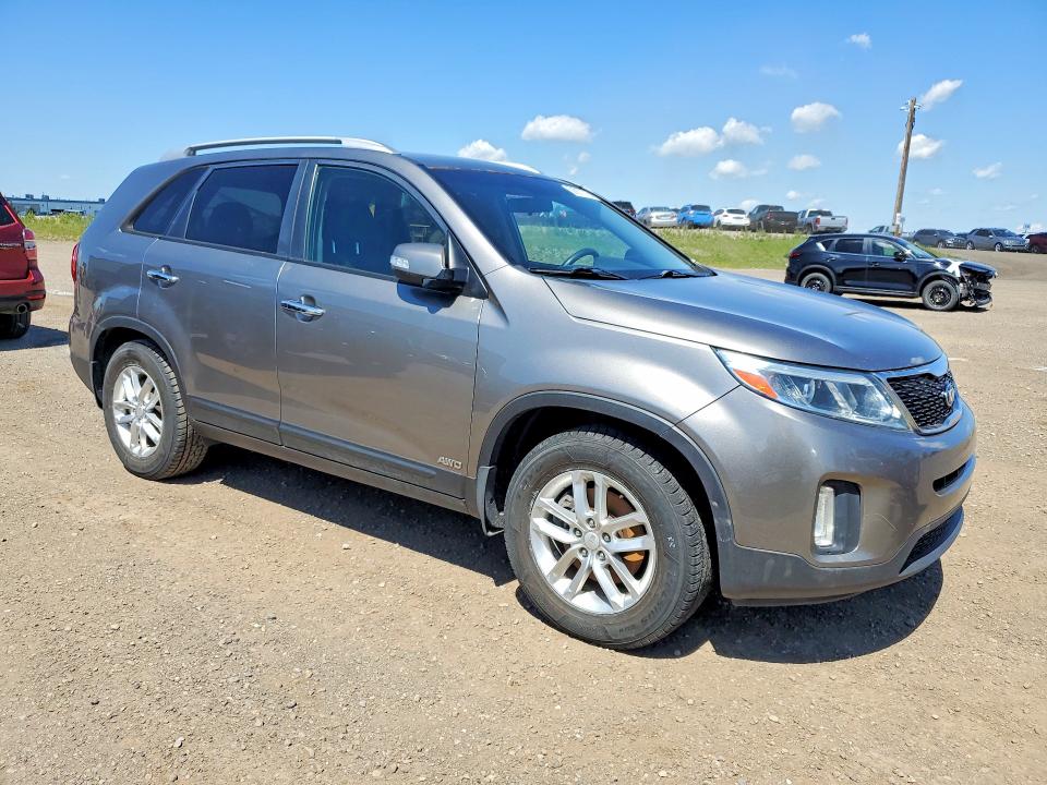 2015 Kia Sorento VIN 5XYKTCA64FG645290 COPART salvage auction — MECHANICAL, Ab - Bos - Active, sold $1,050 on 2026-07-07 (photo 4)