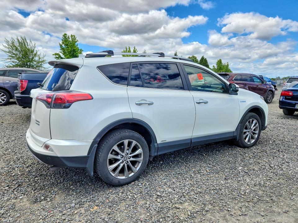 2017 Toyota Rav 4 VIN JTMDJREV7HD117974 COPART salvage auction — VANDALISM, Or - Salvage Title Certificate, sold $8,400 on 2026-07-14 (photo 3)