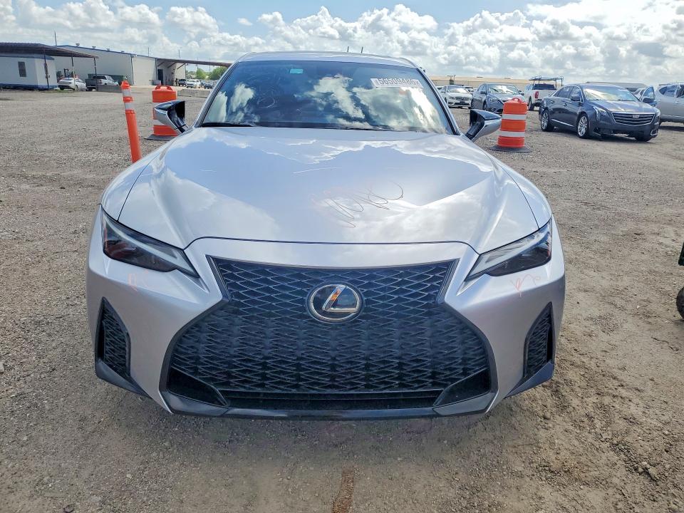 2025 Lexus Is VIN JTHBZ1B22S5086323 COPART salvage auction — SIDE, Tx - Salvage Vehicle Title, sold $6,300 on 2026-07-30 (photo 5)