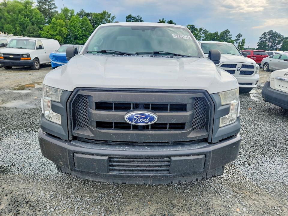 2017 Ford F-150 VIN 1FTEX1C89HKD20068 COPART salvage auction — MINOR DENT/SCRATCHES, NC - DEALER ONLY CLEAN TITLE, sold $2,600 on 2026-07-09 (photo 5)