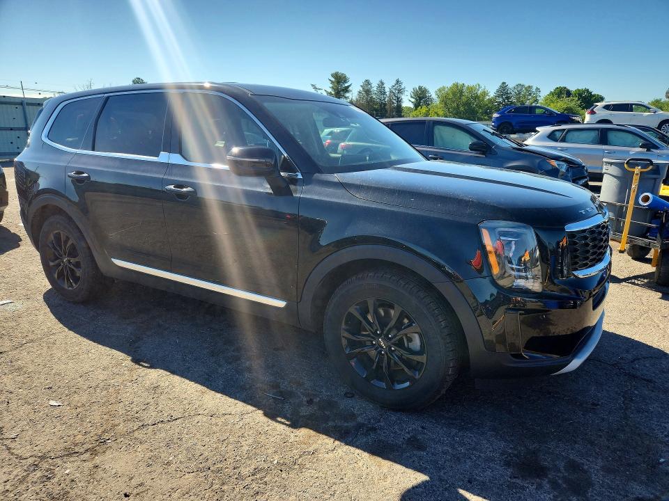 2022 Kia Telluride VIN 5XYP2DHC7NG250447 COPART salvage auction — SIDE, Pa - Certificate Of Salvage, sold $3,000 on 2026-07-21 (photo 4)