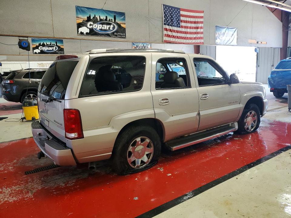 2005 Cadillac Escalade VIN 1GYEK63N45R191865 COPART salvage auction — VANDALISM, Ny - Mv-907A Salvage Certificate, sold $450 on 2026-07-06 (photo 3)