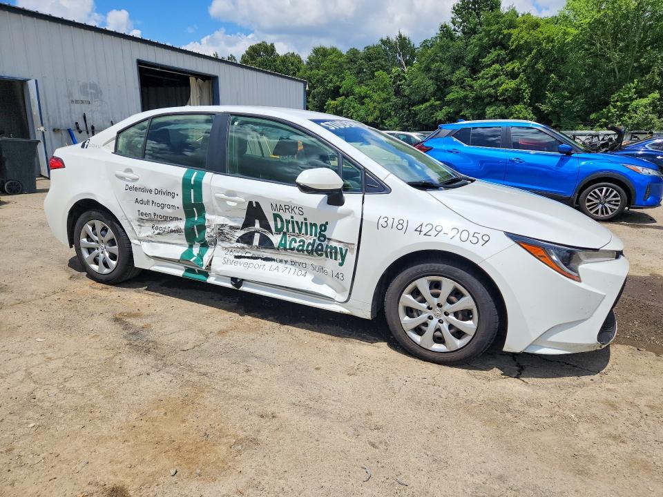 2021 Toyota Corolla VIN JTDEPMAE9MJ144133 COPART salvage auction — SIDE, La - Cert Of Title-Salvage, sold $3,450 on 2026-07-16 (photo 4)