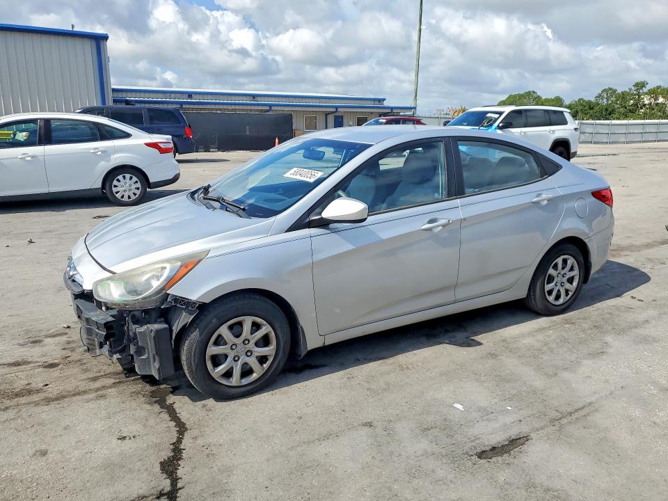 2013 Hyundai Accent VIN KMHCT4AE1DU534382 COPART salvage auction — FRONT END, FL - CERT OF TITLE SLVG REBUILDABLE, sold $775 on 2026-07-14 (photo 1)