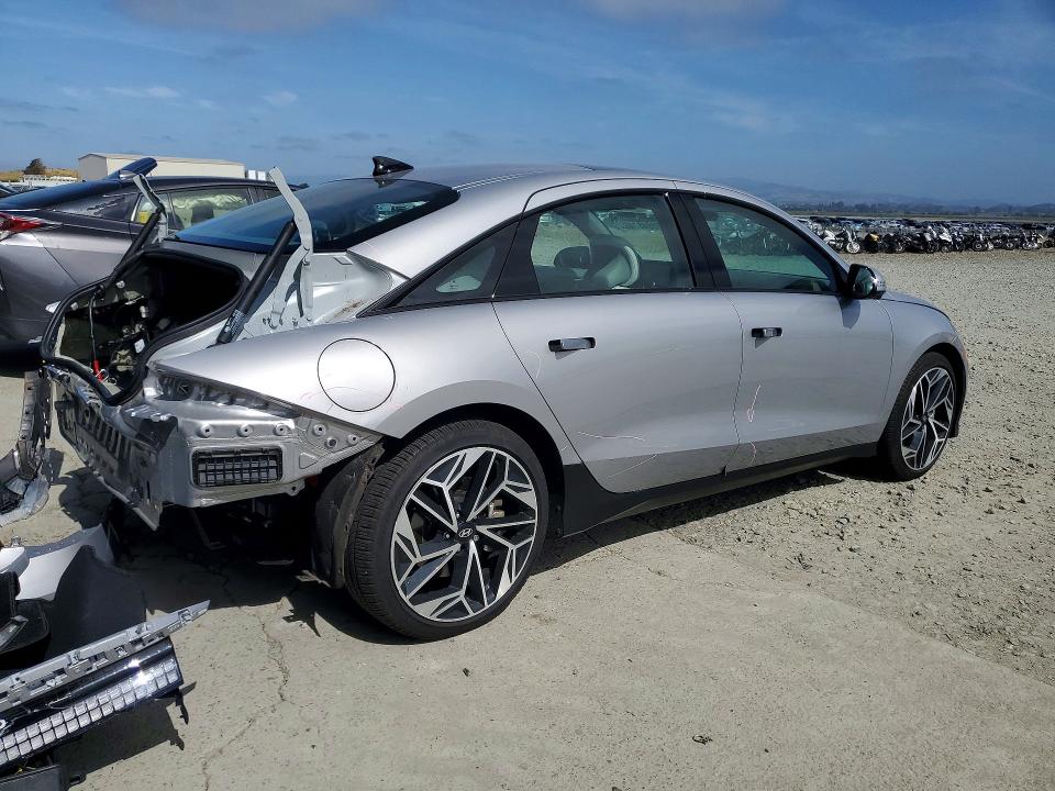 2025 Hyundai VIN KMHM54AA0SA088090 COPART salvage auction — REAR END, Ca - Salvage Certificate, sold $11,200 on 2026-07-30 (photo 3)