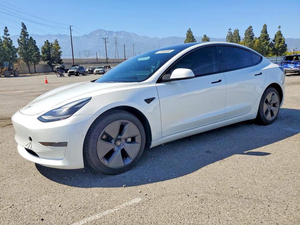 2022 Tesla Model 3 VIN 5YJ3E1EA3NF331458 — COPART salvage auction photo